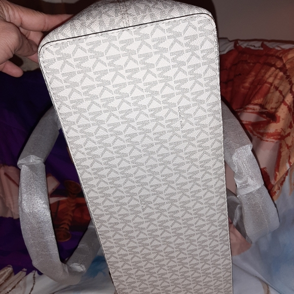 Purse - Picture 4 of 5